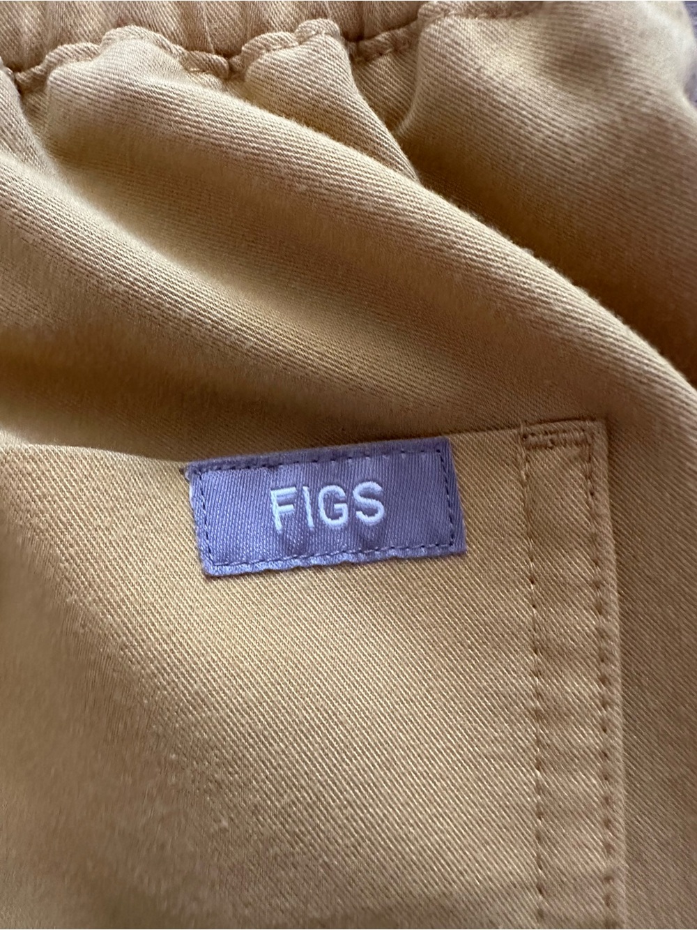 Figs Women’s Yellow Cargo Scrub Joggers with Drawstring Waist Size L - Picture 5 of 5